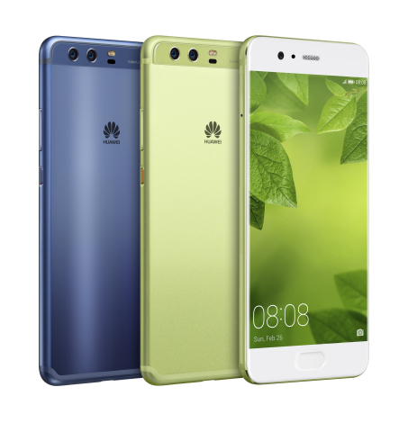 Huawei debuts new HUAWEI P10 and HUAWEI P10 Plus in Greenery and Dazzling Blue (Photo: Business Wire)