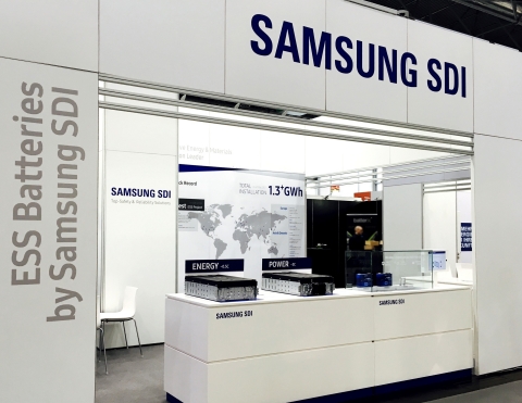 Samsung SDI presented new lineup of its comprehensive ESS solutions at the Energy Storage Europe 2017. New ESS products, High-capacity E2 Model and High-power P3 Model, greatly increases the capacity and energy density by deploying innovative configurations. (Photo: Business Wire)