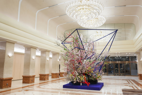 Gigantic Ikebana Flower arrangement themed sakura cherry blossom by Artist Hiroki Maeno will be lavishly exhibited in the hotel lobby. (Photo from spring 2016)(Photo: Business Wire)