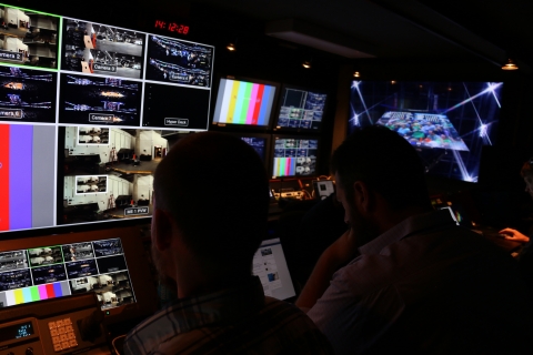 An Intel production room captures games footage using Intel True VR technology. During the NCAA March Madness tournament, Intel will showcase how Intel True VR and 360-degree replay technologies are creating immersive, highly personalized experiences for fans. (Credit: Intel Corporation)