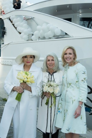 Dame Joan Collins, Mrs. Bea Tollman and Ellen Bettridge (photo by Steve Dunlop)