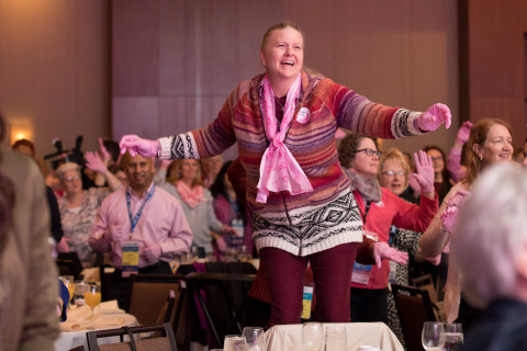 Nearly 1,000 nurses danced at Medline’s 12th Annual Breast Cancer Awareness Breakfast (Photo: Business Wire)