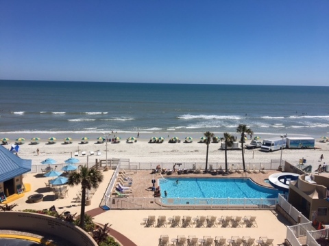 Once again a vacation destination hot spot, Daytona Beach Regency by Diamond Resorts International(R) re-opens its doors to welcome guests with new enhancements, refurbishments and renovations. (Photo: Business Wire)