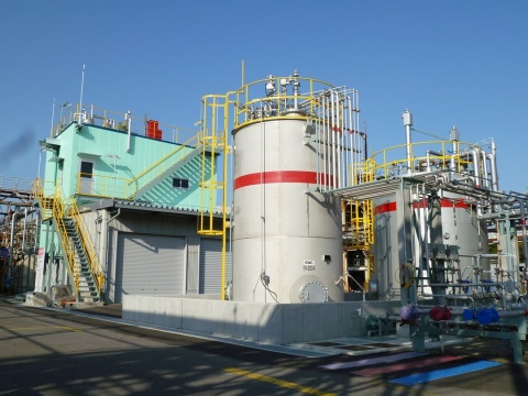 Electrolyte Solution Production Facilities at Nagoya Works (Photo: Business Wire)