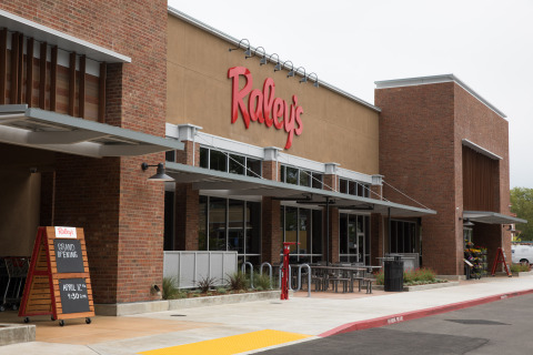 Raley's Opens New Store in Prominent Sacramento Neighborhood (Photo: Business Wire)