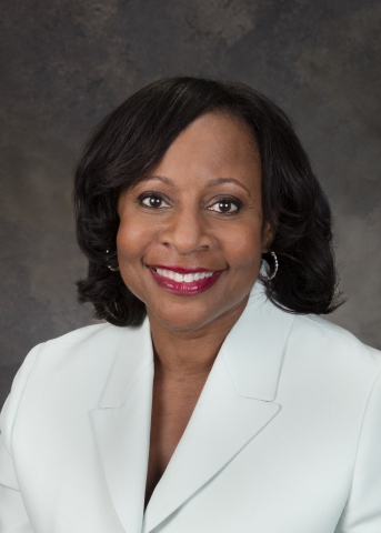 Robin L. Washington has been named the 2017 Financial Woman of the Year by the Financial Women of San Francisco. (Photo: Business Wire)