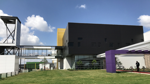 RagingWire's beautiful and powerful Dallas TX1 Data Center. (Photo: Business Wire)