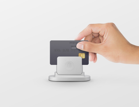 Shopify's Chip and Swipe card reader (Photo: Business Wire)