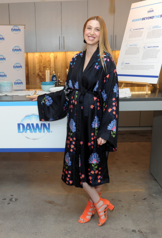 Whitney Port, lifestyle expert and mom-to-be, shares her top home life hacks and the many ways to use Dawn dish soap in the kitchen and beyond, Tuesday, May 9, 2017, at an event in New York. (Photo by Diane Bondareff/Invision for Dawn/AP Images)