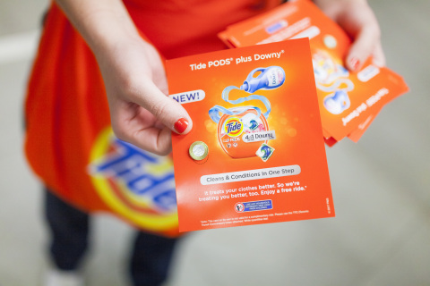 NEW Tide PODS Plus Downy and the TTC are treating Toronto better by handing out free rides at Union Station (Photo: Business Wire)