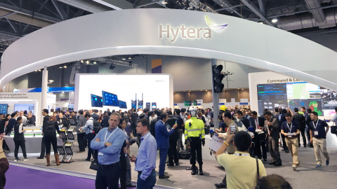 The crowd of CCW2017 visitors at Hytera booth (Photo: Business Wire)