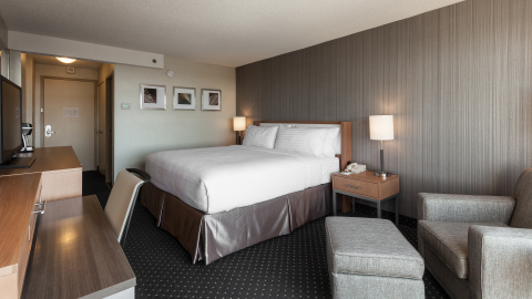 Holiday Inn Chicago North - Evanston - Relaxed Luxury New Rooms & Suites (Photo: Business Wire)