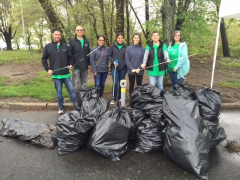 New Jersey: Volunteers from Macy’s Logistics and Operations in Secaucus removed piles of debris from hidden areas around the city in a project for Earth Week 2017. (Photo: Business Wire)