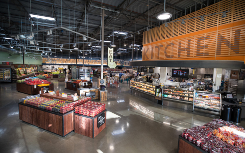 Raley’s prepared food department includes an extensive selection of grab-and-go prepared foods, and a full-service deli, sushi and bakery department. (Photo: Business Wire)