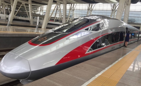 Axalta’s Imron dazzles on China’s new super high-speed Fuxing bullet train between Shanghai and Beij ... 