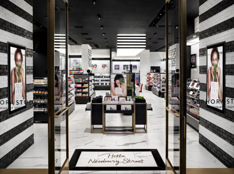 SEPHORA Pioneers New Retail Innovation with Launch of First Small-Format Concept Store (Photo: Business Wire)