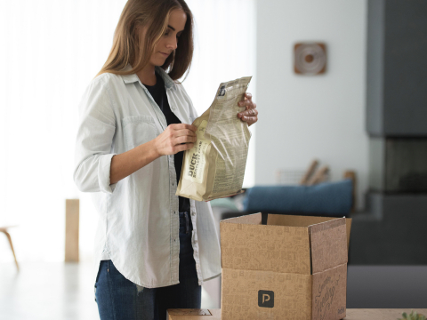 SmartFeeder and SmartBowl users can now enroll in SmartDelivery and get their first three bags of dog or cat food free. (Photo: Business Wire)