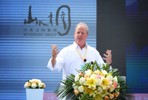 John Odum, President of Six Flags International, at Opening Ceremony for Zhejiang Riverside Themed Town Exhibition Center. (Photo: Business Wire)