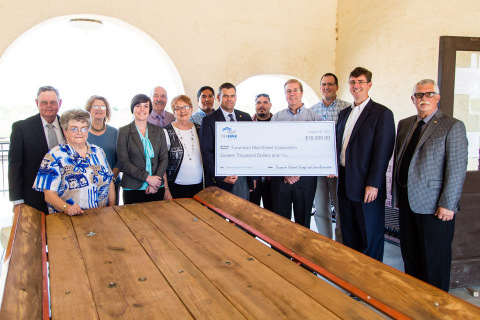 Tucumcari Federal Savings and Loan Association and FHLB Dallas partnered to award $16,000 in Partnership Grant Program funds to Tucumcari MainStreet Corporation to revitalize the Tucumcari, New Mexico, downtown area. (Photo: Business Wire)