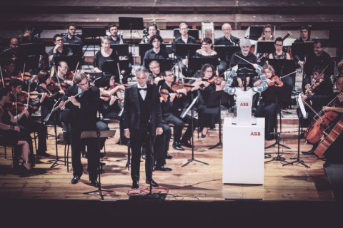 Andrea Bocelli and YuMi during the concert (Photo: Business Wire)