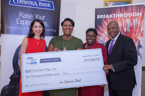 (L-R) Amanda Edwards, Houston City Council Member At-Large, Position 4; Shantera Chatman, Founder & Executive Director at The Chatman Women’s Foundation; Vanessa T. Reed, Assistant Vice President of Corporate Public Affairs and Community Reinvestment at Comerica Bank; and Bruce Hatton, Vice President and Affordable Housing Program Manager at FHLB Dallas, celebrate a $10,000 Partnership Grant Program award to the Foundation from Comerica Bank and FHLB Dallas. This is the nonprofit's third PGP award in three years. (Photo: Business Wire)
