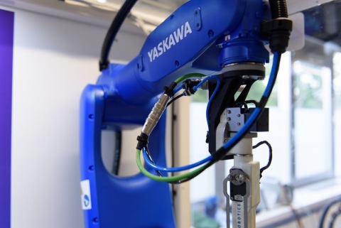 CommScope's new Advanced Manufacturing Technology centre showcases a newly formed partnership with Yaskawa, the world’s largest robot supplier. (Photo: Business Wire)