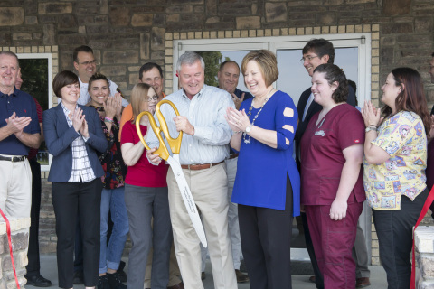 Local leadership joined Dr. Richard Hughes and bank representatives at the grand opening of Hughes Animal Hospital today after a $20,000 Economic Development Program Plus grant from Southern Bancorp and FHLB Dallas helped the veterinary clinic open in Malvern, Arkansas. (Photo: Business Wire)