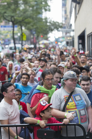 In this photo provided by Nintendo of America, fans line up outside the Manhattan Center in anticipation of the Nintendo World Championships 2017 finals. (Photo: Business Wire)