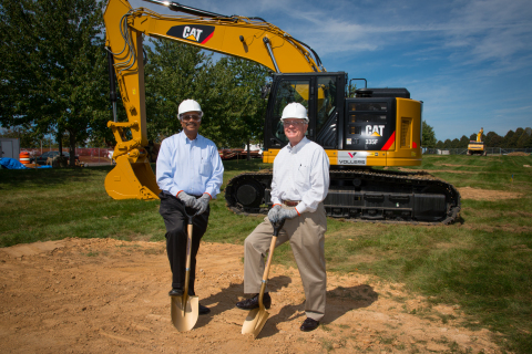 Vijay Swarup, vice president of research and development, ExxonMobil Research and Engineering Company, with Clinton Township Mayor John Higgins during the expansion groundbreaking. (Photo: Business Wire)