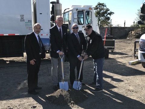 Andrew J. Littlefair, president and CEO of Clean Energy Fuels; Mark Riley, vice president, Clean Energy; Spiro Kattan, DSNY; and Steve Tufo, Baldor Food Transportation Manager, participate in the groundbreaking of Clean Energy's Bronx, NY. CNG station. (Photo: Business Wire)