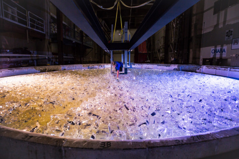 The last piece of glass is placed into the mold for GMT mirror 5. Credit: Giant Magellan Telescope – GMTO Corporation