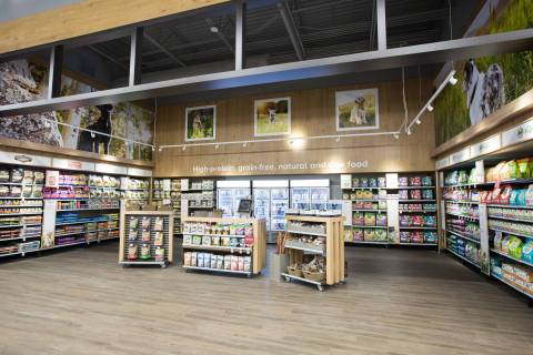 PetSmart, the leading pet specialty retailer in North America, announced today the addition of its Pinnacle Pet Nutrition Shop in all of its new stores. The Pinnacle Pet Nutrition Shops are about 550 square feet of dedicated space featuring an expanded collection of pet food products including brands such as Only Natural Pet®, Wellness®, Instinct® – The Raw Brand® and Castor & Pollux®, all offering high-protein, organic, natural, grain-free, minimally processed and/or raw pet food. These food types are the fastest growing in the overall pet food category and embody the peak of pet nutrition. (Photo: Business Wire)