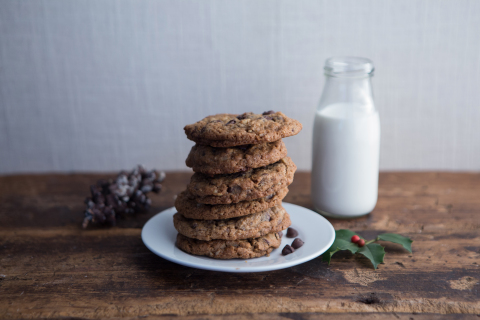 From December 13 through December 24, all U.S. DoubleTree by Hilton locations will offer complimentary warm DoubleTree Cookies to guests and non-guests. Credit: DoubleTree by Hilton.