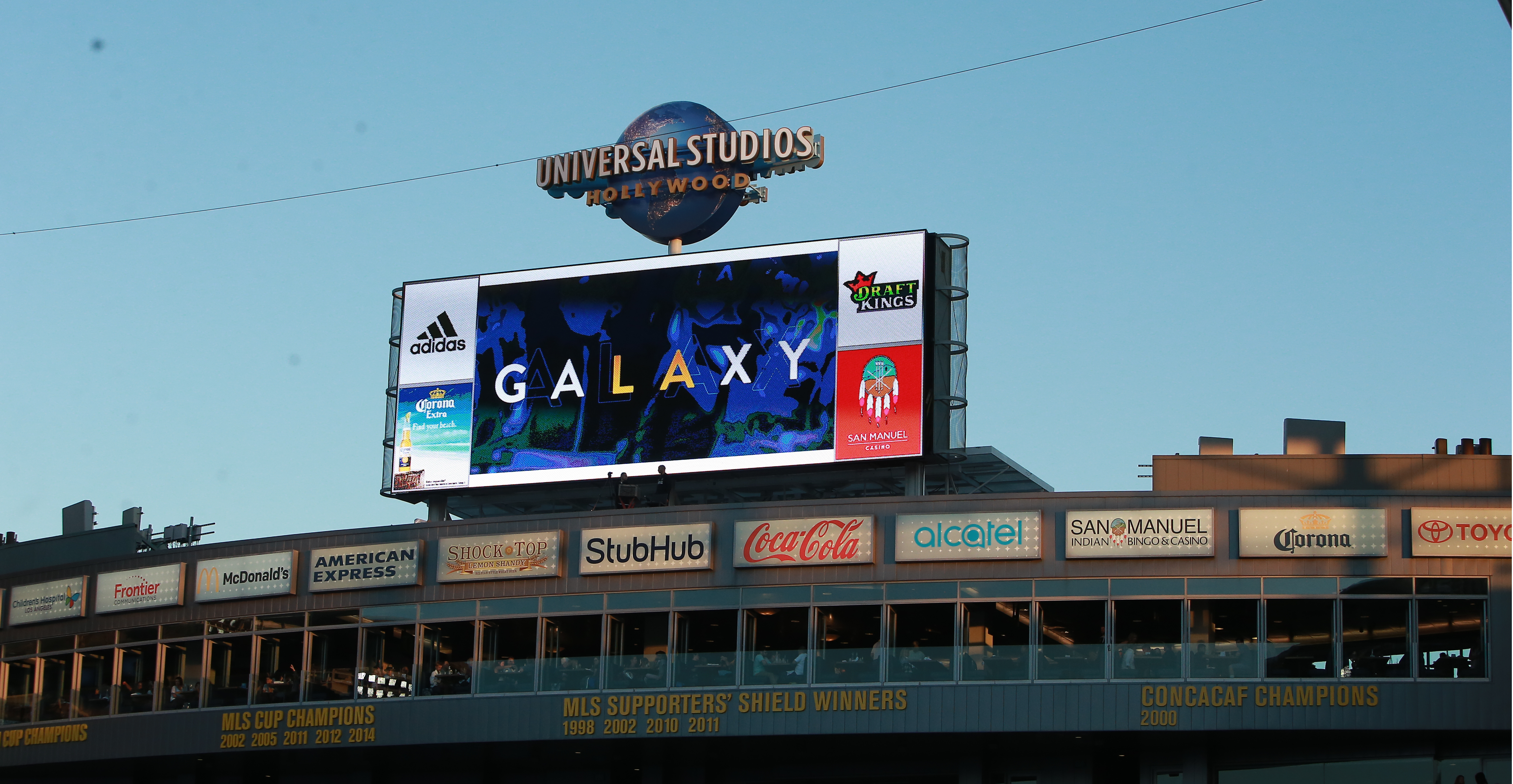 Samsung's Upgraded Primary LED Scoreboard “Catches” World Champion Astros  in Action Opening Day - Samsung US Newsroom