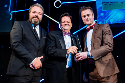Mouser Electronics receives the Distributor of the Year Award at the 2017 Elektra Awards. Pictured left to right are Hal Cruttenden, host of Elektra Awards; Mark Burr-Lonnon, Senior Vice President, Global Service & EMEA and APAC Business for Mouser Electronics; and Max Jacob, Sales Director at Panasonic (Award sponsor). (Photo: Business Wire)