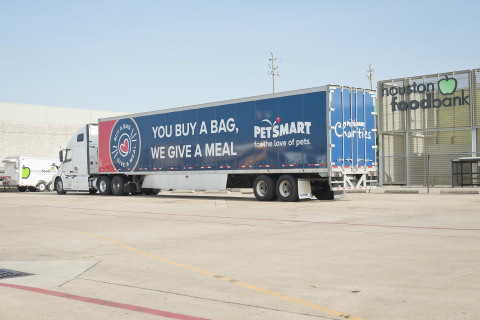 PetSmart announced today that it has wrapped up its Buy a Bag, Give a Meal™ program where the retailer donated a meal to a pet in need for every bag of dog or cat food purchased between March 1 – Dec. 31, 2017. The program, expected to donate 60 million meals, has surpassed its goal by generating more than 63 million meals. In collaboration with nonprofit partner, PetSmart Charities, who is teaming up with nonprofits GreaterGood.org’s Rescue Bank and Feeding America®, the donated pet food has been, and will continue to be, distributed to thousands of destinations to help feed hungry pets in need across the U.S. and Canada. Pet food is a rare offering at food banks and pantries and this program provides pet food so families in need can provide food for every member of the family, including their dogs and cats. This PetSmart program is the largest philanthropic initiative in PetSmart’s 30-year history and is among the largest pet food donation efforts the industry has seen. (Photo: Business Wire)