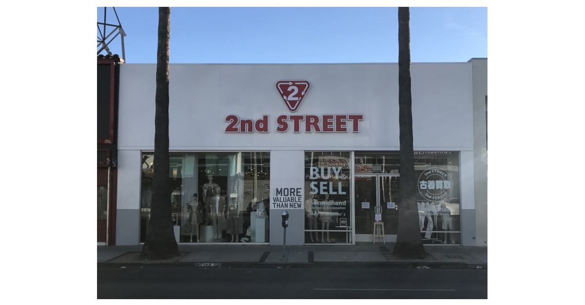 Large Japanese Second-Hand Store Opens on Melrose