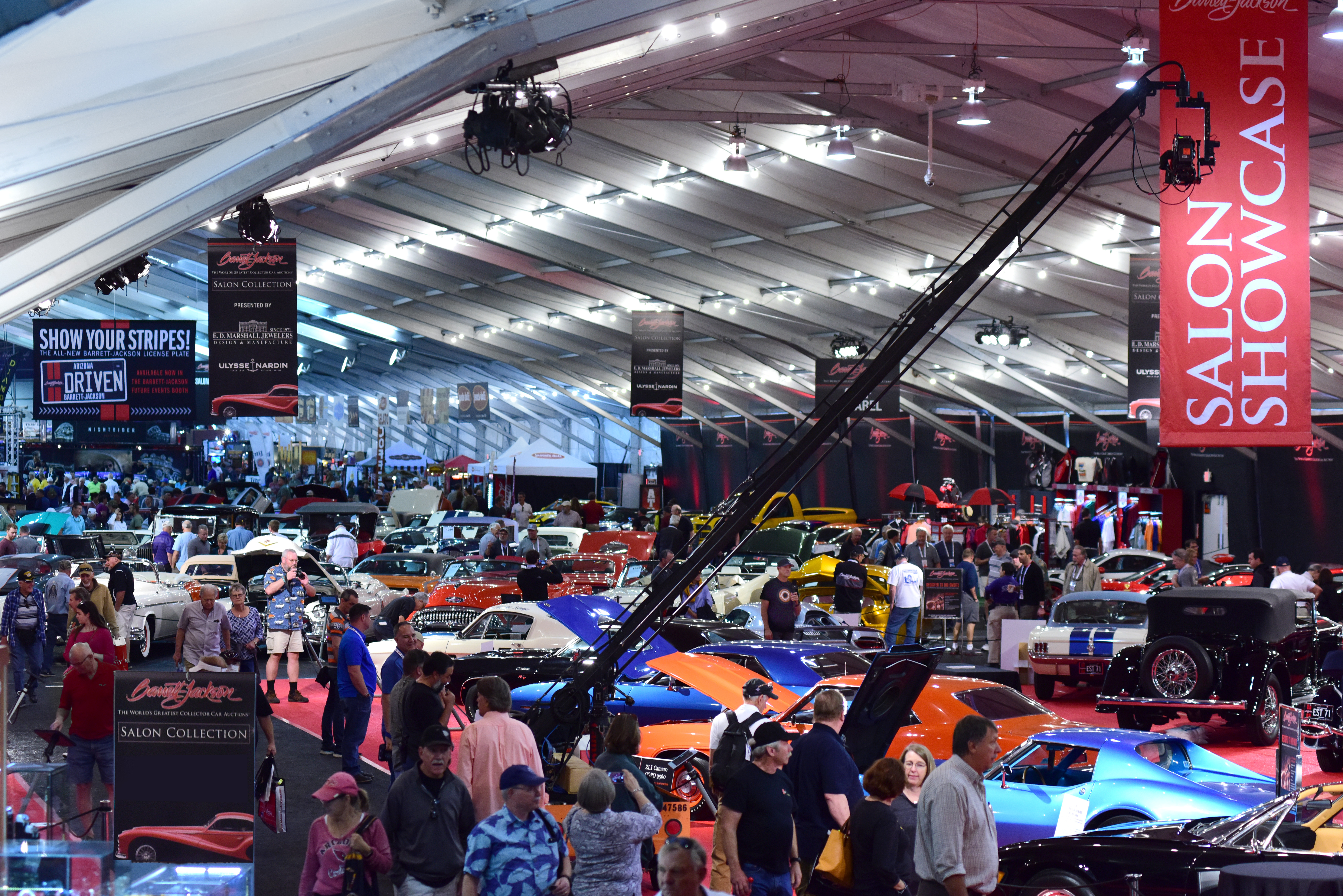 vier Mal Symbol haben barrett jackson las vegas 2018 Grüner Hintergrund