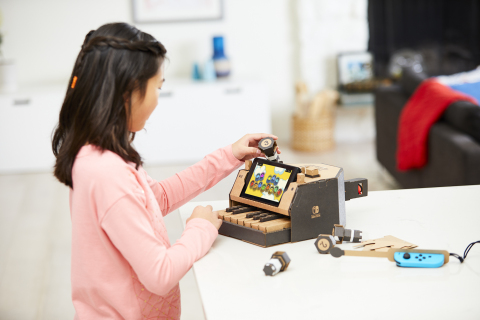 Make, Play, and Discover with Nintendo Labo! Simply have fun making DIY cardboard creations called Toy-Con, bring them to life with the technology of the Nintendo Switch system to play games, and discover the magic behind how Toy-Con works. The Toy-Con Piano (pictured) is included as part of the Nintendo Labo Variety Kit. Nintendo Switch system required (sold separately). (Photo: Business Wire)