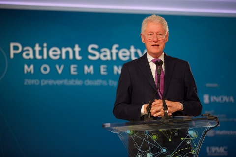 克林顿总统将在第6届世界患者安全科技峰会年会上面向医疗保健领袖发表演讲，重点是杜绝院内可预防死亡