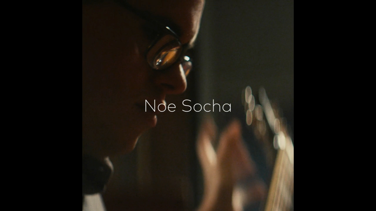 Noé Socha shares his journey of being a blind guitarist and harmonica player and how music has enabled him to create unique connections with people and break down stereotypes.