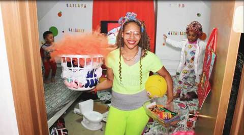 A Public Storage employee from Columbus, Ohio, organized her cluttered kids’ room and shared tips for other families to do the same! She’s one of three employee finalists in the Public Storage Organization Transformation Video Contest. Winners will be chosen February 1. (Photo: Business Wire)