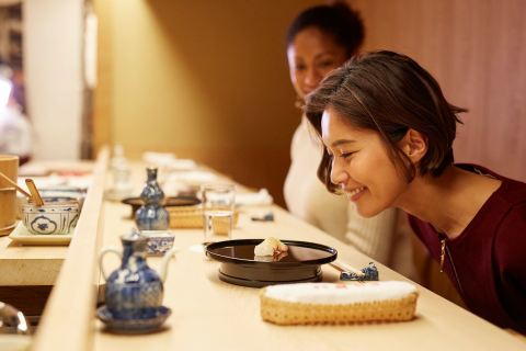 "Edo-style" sushi in Tokyo's upscale Ginza district, near the famed fish market, is prepared just like in days of old (Photo: Business Wire)
