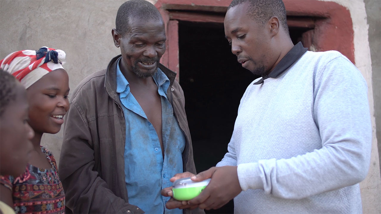 Panasonic Donates Solar Lanterns to South Africa, Swaziland, and Lesotho