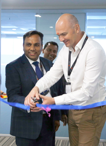 Sachin Verma, Managing Director, Oreta (left) inaugurates the Microland Oreta Digital Operations Centre in Bangalore (Photo: Business Wire)