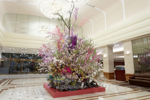 "Ikebana" Flower Arrangement by Renowned Artist Hiroki Maeno (Photo: Business Wire)
