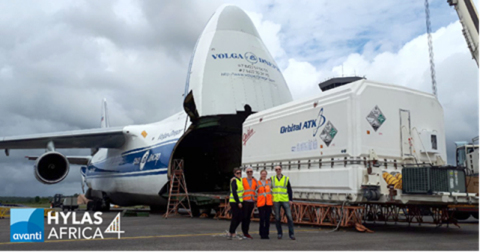Спутник HYLAS 4 компании Avanti Communications прибыл во Французскую Гвиану (Фото: Business Wire)