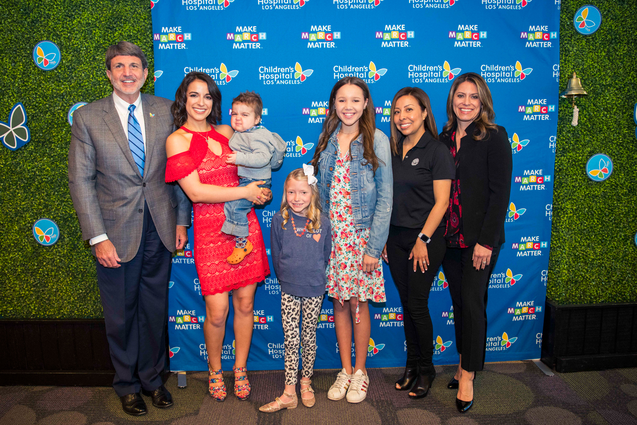 Look who's roaring with - Children's Hospital Los Angeles