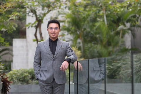 马君程易学研究中心首席执行官Warren Lau。他是风水咨询网络平台mjc-fs.com背后的推动者。（照片：美国商业资讯） 