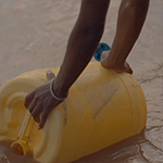 8億4400万人が清浄な飲料水を利用できない状況で、新しいドキュメンタリーが世界の水危機意識を高める